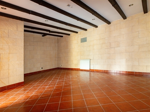 Moradia para Restaurar T4