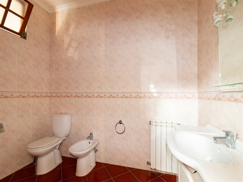 Moradia para Restaurar T4