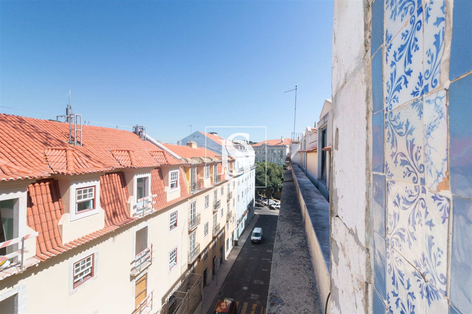 Venda de Apartamento T1 renovado com muita luz em Lisboa